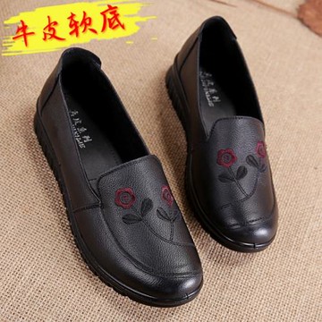 中老年真皮媽媽鞋軟底單鞋平底奶奶鞋老人防滑女鞋淺口民族風復古