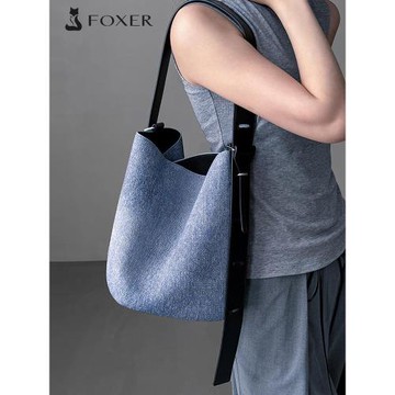 (免運)金狐貍小眾牛仔水桶包包女2025夏季大容量托特包撞色單肩包寬肩帶