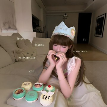 新上架👉生日帽皇冠生日帽天使藍少女心配飾帽氛圍感拍照帽子生日出片神器交換禮物 送朋友禮物
