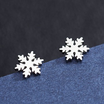 B3798 冬天雪花結晶 316L鈦鋼耳環 冰雪卡通 白雪四季銀色耳釘 夢幻少女系 可愛風 細針 防敏 不生鏽 實品拍攝