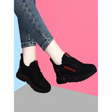 黑色厚底內增高女鞋8cm春秋夏2025新款中年媽媽老爹運動休閑鞋子