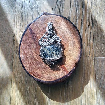 【曲水辰手作】樹枝水晶金屬線編織吊墜