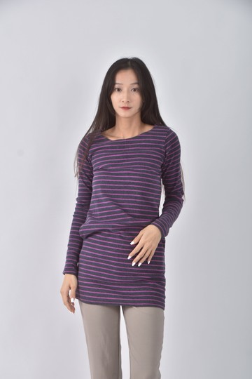 (S) q條紋紫色長袖上衣