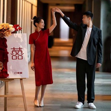 酒紅色夏季中式回門訂婚禮服旗袍