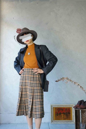 尋寶古著-DAKS英倫經典卡其格紋毛料寬摺過膝裙