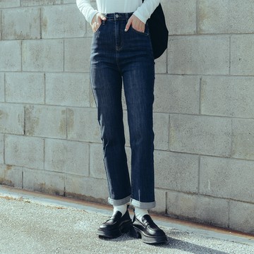 QUEENSHOP_ V  女裝 高腰彈性水洗直筒牛仔褲 S/S+/M/M+/L/L+ 現+預【04011601】