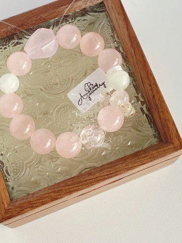 彌雅手作丨珠袖丨手磨料雪花幽靈美國閃靈鑽藍月光粉水晶手串原創