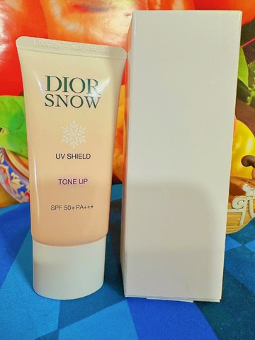 DIOR 迪奧 雪晶靈潤色隔離亮妍霜 30ML 百貨公司專櫃正貨白盒裝 2026.02