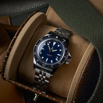 YEMA 野馬錶 野馬超人500 日期顯示 潛水錶 防水錶 機械錶 男錶-YSUP22B39-GM2S