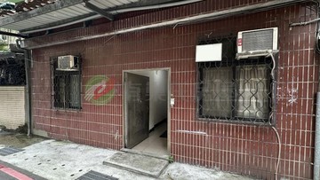A594 近淡大 學府路 一樓 四套｜新北市淡水區學府路