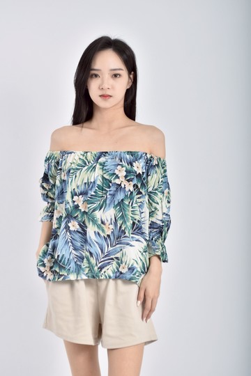 (M) 質感花紋一字領綠色上衣