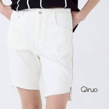 Qiruo 奇若春夏專櫃白色休閒短褲7061C 膝上造型設計