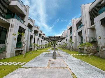 宜蘭縣政高鐵人車分道中庭花園別墅｜宜蘭縣宜蘭市縣政五街