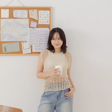 QUEENSHOP_ S 女裝 休閒針織鏤空寬版罩衫背心 三色售 現+預 【01013451】