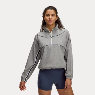 UA 女 RUN 96 Storm 防風外套-熱銷商品