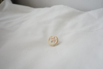 粉紅色陶瓷花朵扣針 吊咀 吊墜