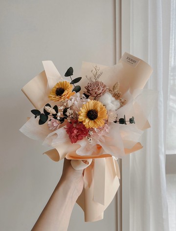 Journee奶糖色畢業花束 太陽花向日葵乾燥花永生花