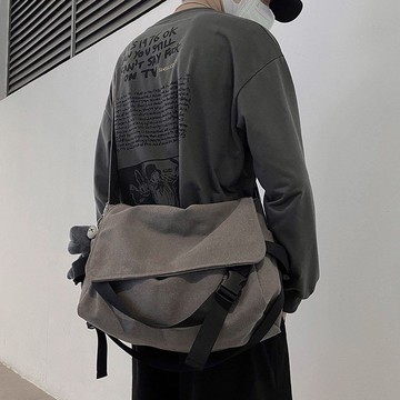 🌟臺灣出貨🌟帆布包男斜挎包大容量日系復古慵懶風學生挎包休閒簡約男士單肩包 包包女斜背包 防水斜背包 側背包女