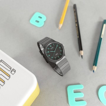 CASIO 卡西歐 / MQ-24B-8B / 簡約百搭 數字時標 日本機芯 橡膠手錶 黑色 33mm