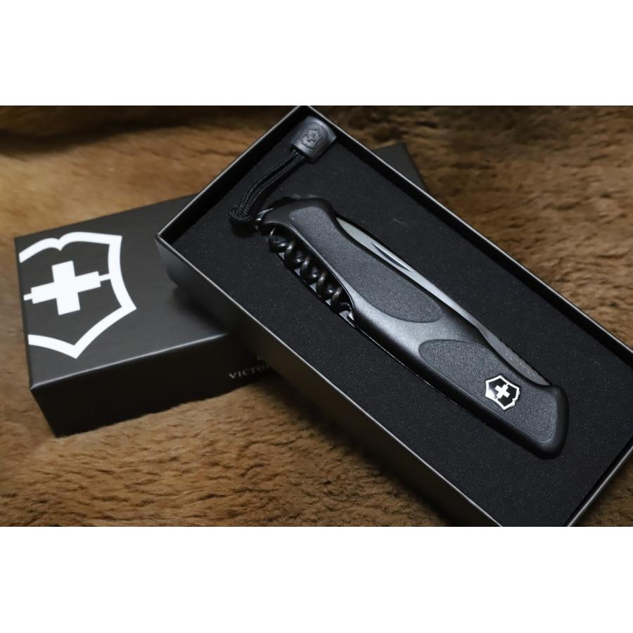 VICTORINOX レンジャーグリップ オニキスブラック スイスアーミーナイフ ビクトリノックス キャンプツール 特別仕様 プレゼント 人気 サバイバル