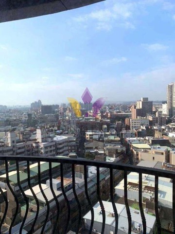 中壢高中:景觀三房車｜桃園市中壢區五光二街