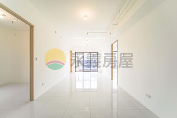 左營｜捷運R15｜全新未住｜邊間頂層3房平車｜高雄市左營區重立路