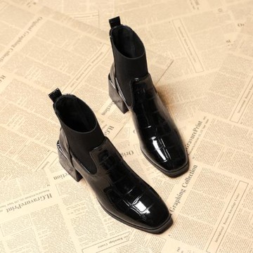 高跟短靴女2024年新款春秋單靴瘦瘦女鞋小碼中粗跟秋冬季馬丁靴子