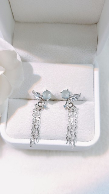 |古風女神|A貨翡翠冰玻淡藍剛蛋面5mm純銀鍍18k流蘇耳環