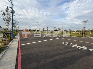 13期楓溪段｜龍富路二段25米臨路土地｜｜台中市南屯區楓溪段