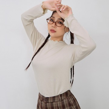 經典親膚木耳邊坑條上衣