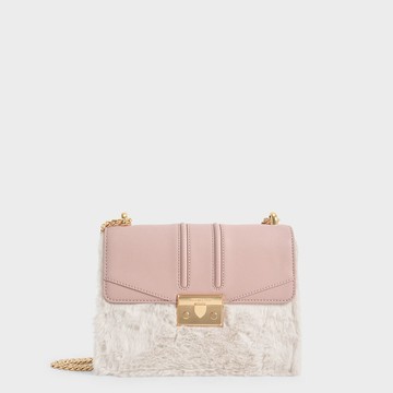 毛毛拼接金釦包