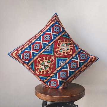 喀什米爾 羊毛編織 圖騰抱枕套－城邊小河