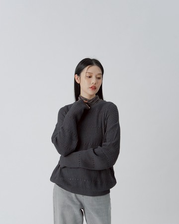 簡約鏤空織紋設計針織上衣-深灰