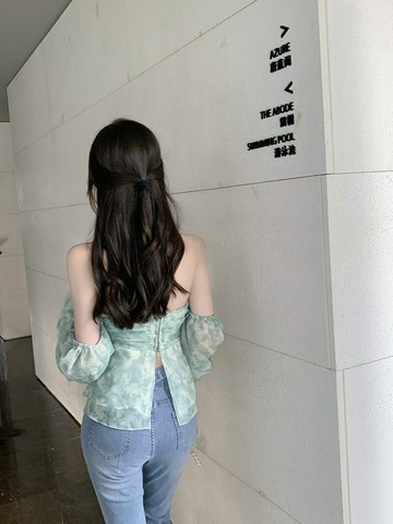 2022露肩雪紡衫女夏季甜美碎花上衣短款洋氣掛脖小衫鑫弘-素時衣櫥