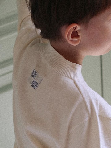 Whole Garment Mock Neck Premium Kids Knit [Cream]