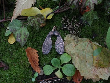 楓樹種子墜飾，電鑄銅