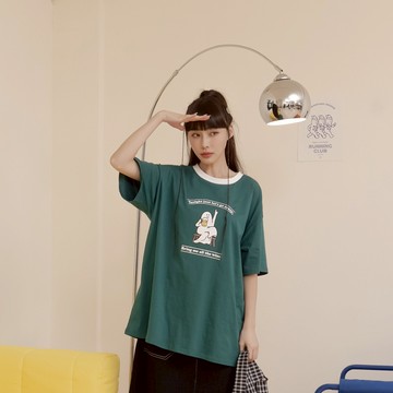 QUEENSHOP_ S 女裝 短袖 P/D幽靈 幽靈喝酒日常圖寬版上衣 兩色售1/2 現+預 【01190260】