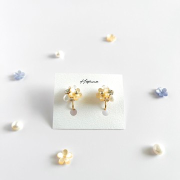 Tiny Charm (Orange) : earring耳夾 / pierce耳釘