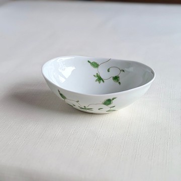 錦（Nishiki）蔓藤花紋橢圓形淺碗