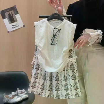 強烈安利~全新韓版女童背心套裝夏裝洋氣碎花薄款夏季兩件套兒童 女童套裝 韓版套裝 夏天短袖套裝 中小童夏裝