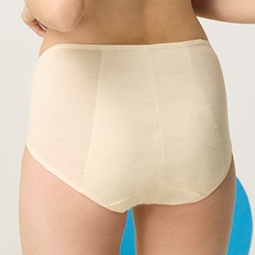 嬪婷-學生系列-洞感一夏 M-3L中低腰生理褲BS3548Y6(友好黃)