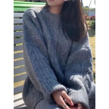 白色毛衣女圓領溫柔2024秋季新款慵懶上衣寬松套頭針織外穿加厚