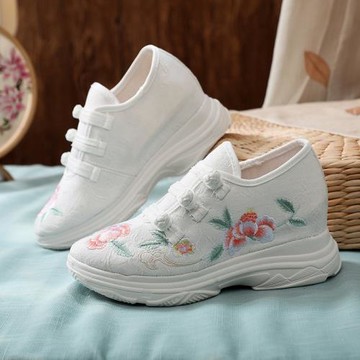 旗袍2024春夏新款帆布鞋繡花鞋老北京布鞋加厚小白鞋運動鞋古風鞋