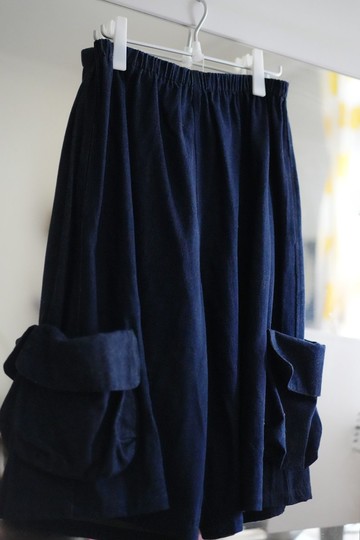 中厚磅深藍大口袋七分褲