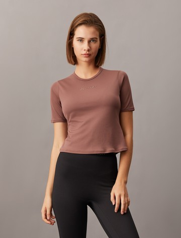 Calvin Klein 基本款短袖 T 恤