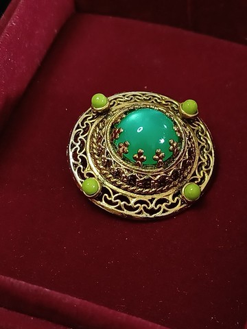 vintage jewelry TACOA 湖水綠琉璃珠別針