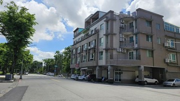 小港國中臨路【輕屋齡】 騎樓透天店住｜高雄市小港區平和南路