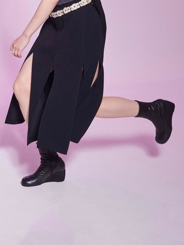 Lambskin Elastic Comfort Ankle Boots [Black]