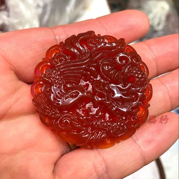 天然紅瑪瑙龍鳳牌吊墜男女款鴛鴦扣姻緣情侶開運護身符福項鏈飾品1入
