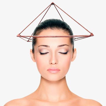 銅金字塔癒合，冥想銅金字塔，頭上的銅金字塔